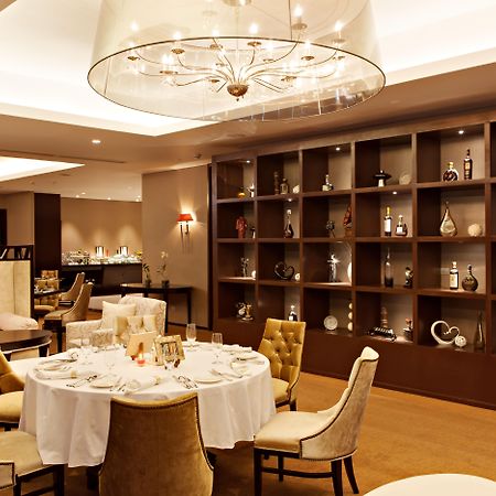 Joy Nostalg Hotel And Suites Manila Managed By The Ascott Limited Pasig City Bagian luar foto