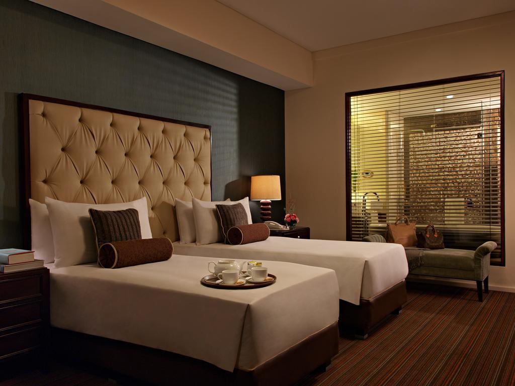 Joy Nostalg Hotel And Suites Manila Managed By The Ascott Limited Pasig City Bagian luar foto