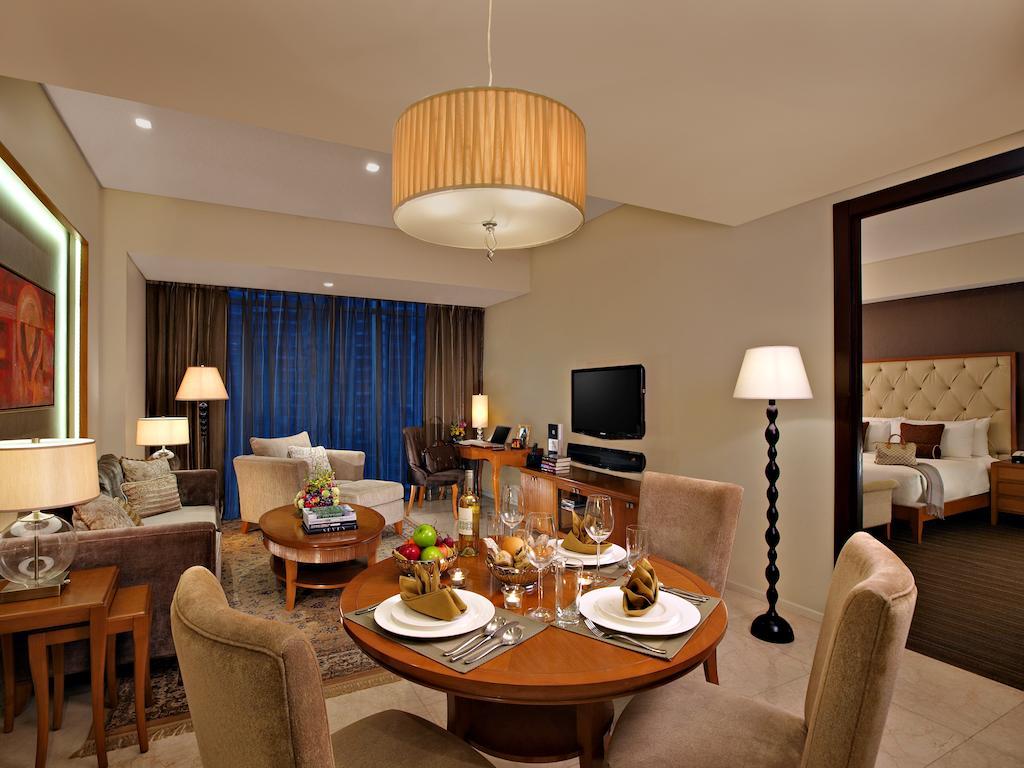 Joy Nostalg Hotel And Suites Manila Managed By The Ascott Limited Pasig City Bagian luar foto