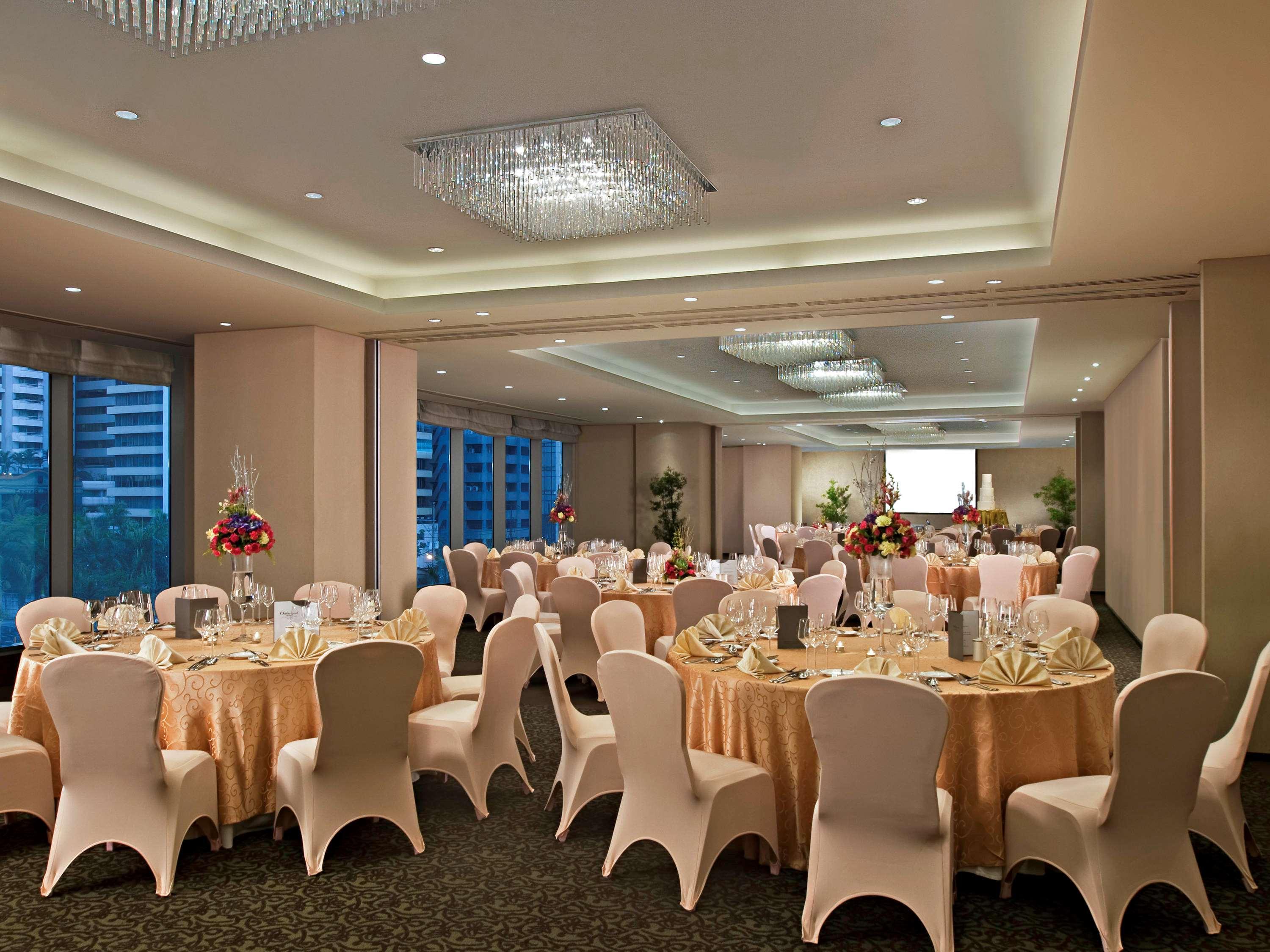 Joy Nostalg Hotel And Suites Manila Managed By The Ascott Limited Pasig City Bagian luar foto