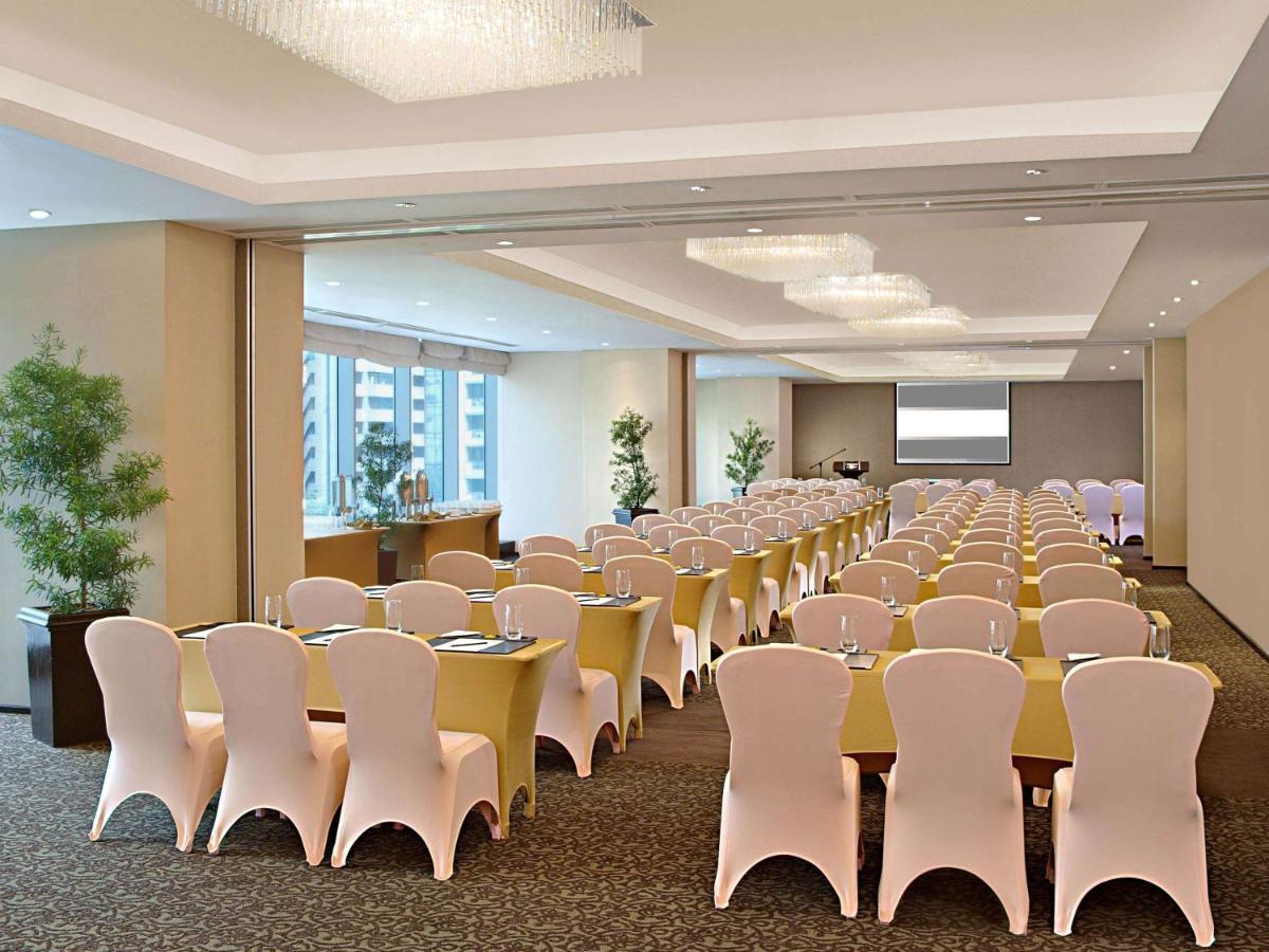 Joy Nostalg Hotel And Suites Manila Managed By The Ascott Limited Pasig City Bagian luar foto